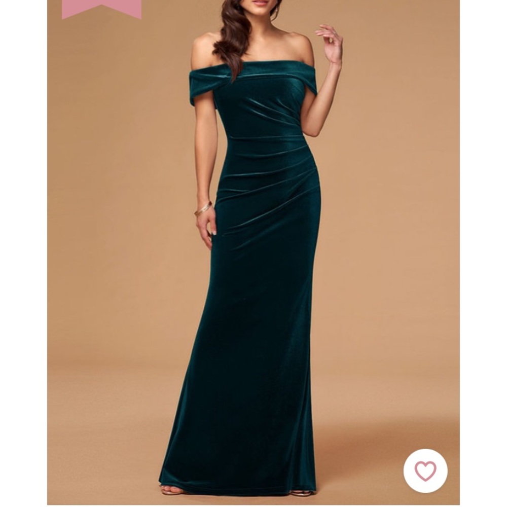 Gorgeous Velvet Green Formal Dress